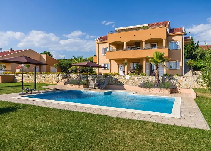 شقة Alex زادار